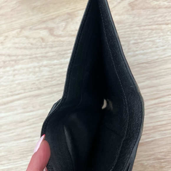 Gucci Vintage monogram withGG logo design Bi-fold wallet in excellent condition - Picture 7 of 10